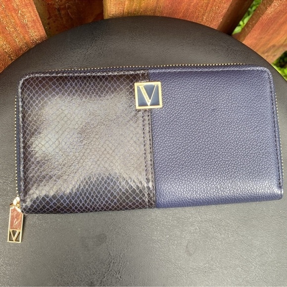 Victoria's Secret Blue and Black Snakeskin Wallet - Picture 4 of 7